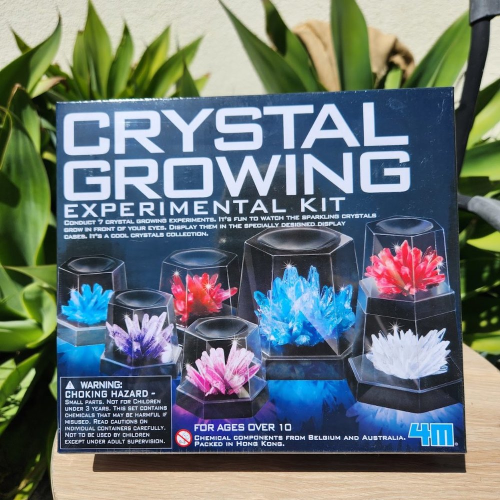 NEW 7 Crystal 4M Crystal Growing Science Experimental Kit Chemistry Display Case